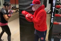 Amanda Serrano sedang berlatih