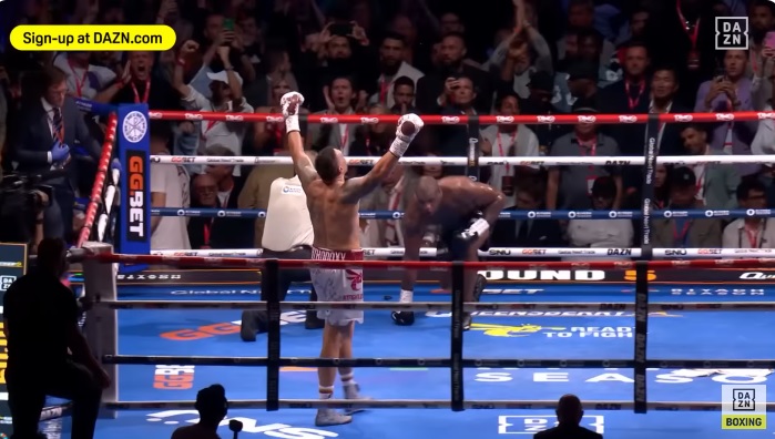 hasil Usyk vs Dubois II