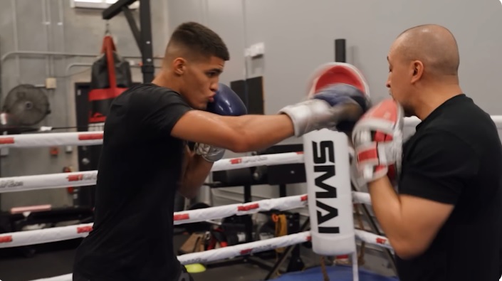 petinju Xander Zayas